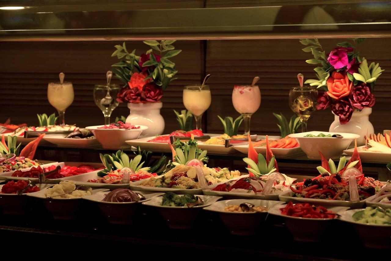 Pickalbatros Blu Spa Resort - Adults Friendly 16 Years Plus- Ultra All-Inclusive Hurghada Zewnętrze zdjęcie A salad bar