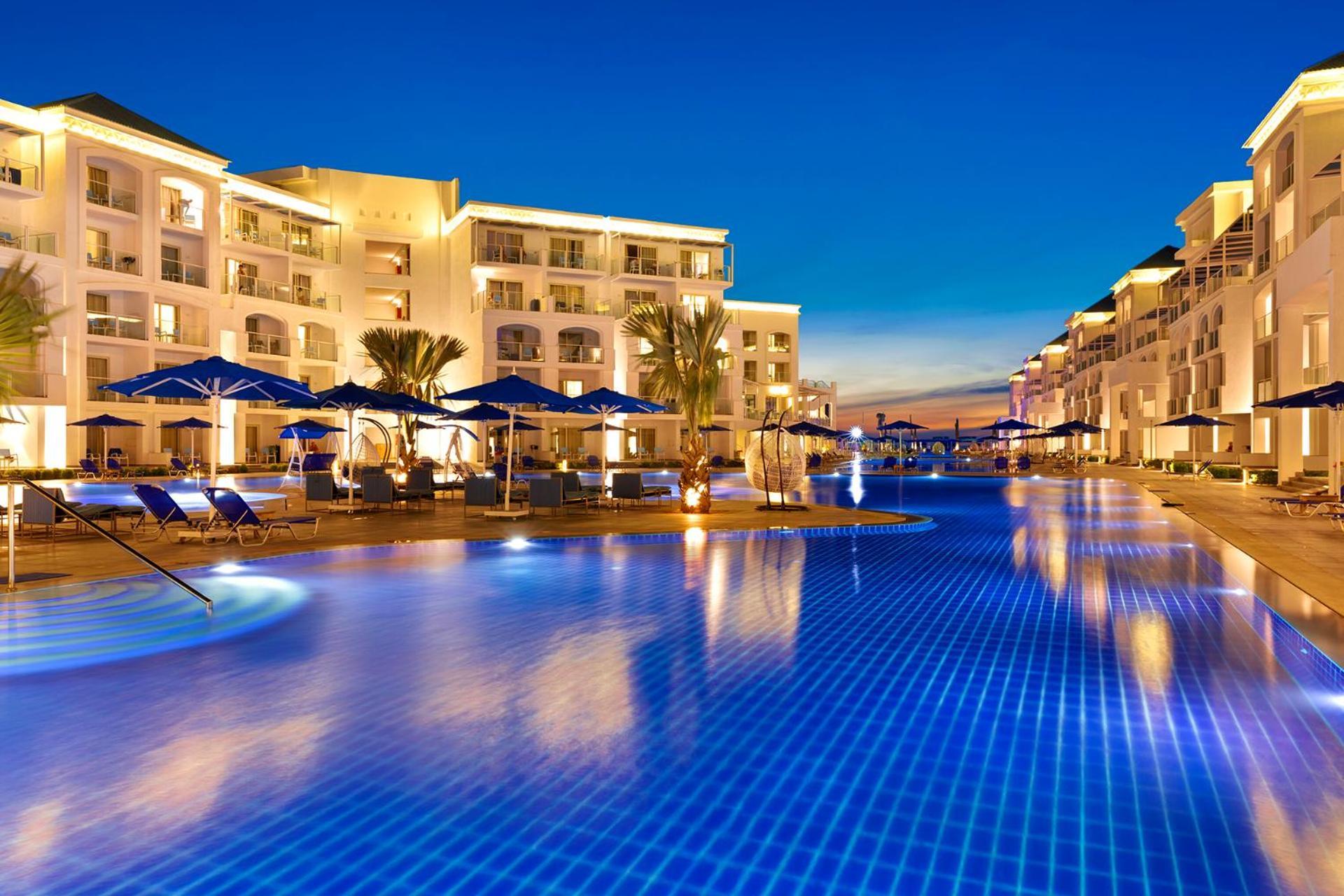 Pickalbatros Blu Spa Resort - Adults Friendly 16 Years Plus- Ultra All-Inclusive Hurghada Zewnętrze zdjęcie The pool at the Sheraton Nha Trang Hotel & Spa Resort